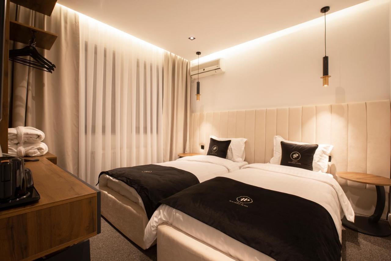 Plaza Boutique Hotel Pristina Extérieur photo